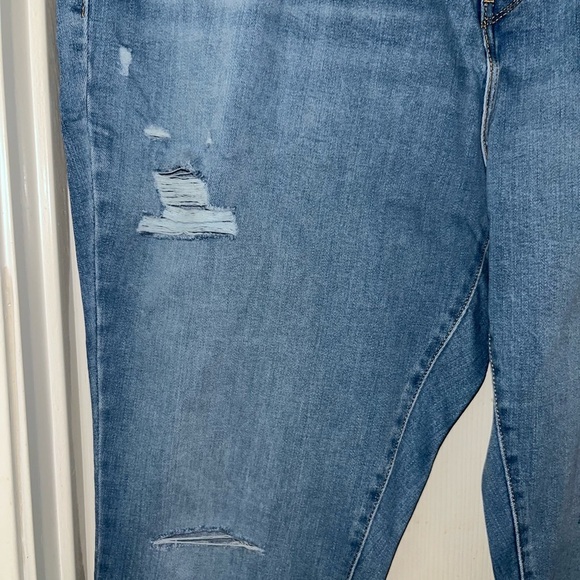 Levi’s 720 high rise distressed skinny jeans - Picture 5 of 11